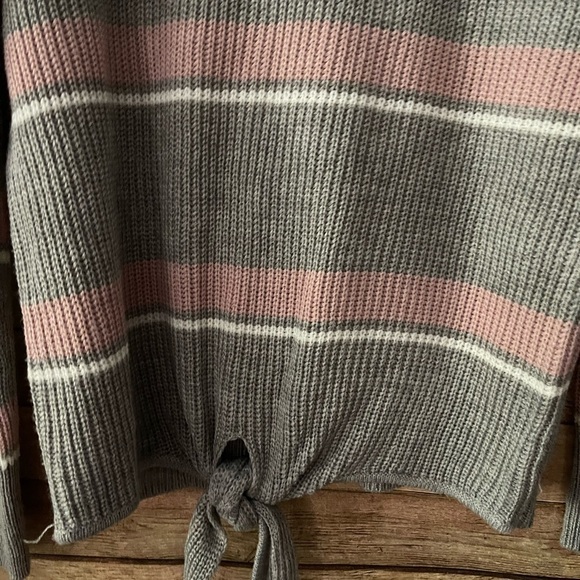 Pink Republic Women’s Pink Gray Striped Sweater With Tie Size: Large - Picture 4 of 7